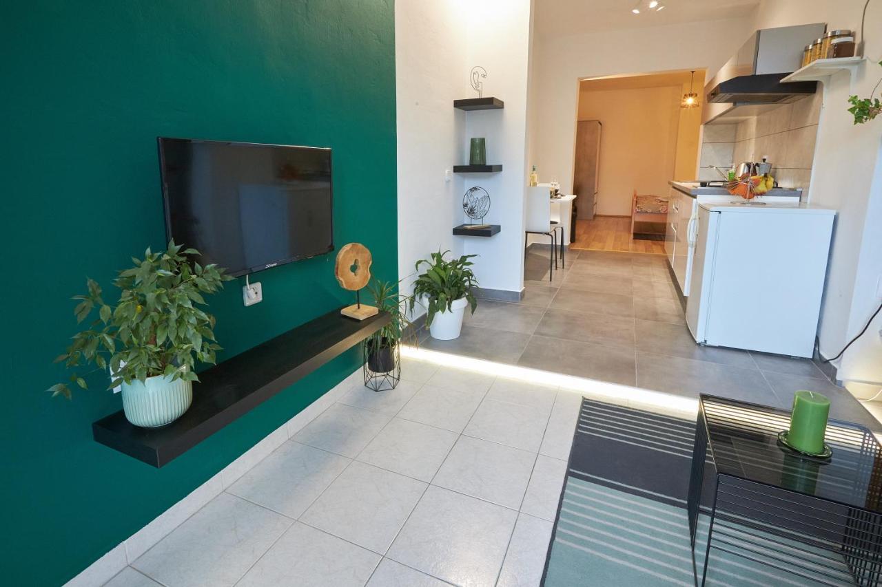 Apartment Green Пореч Екстер'єр фото